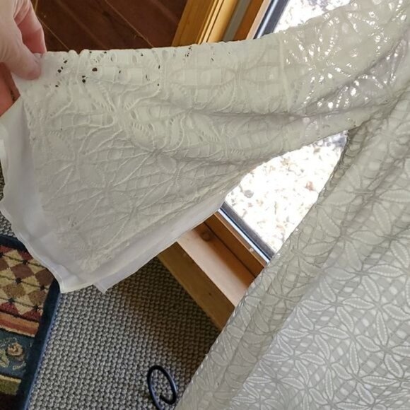Robbie Bee Signature Sz. L White Eyelet Dress w Unique Sleeves - Picture 9 of 11